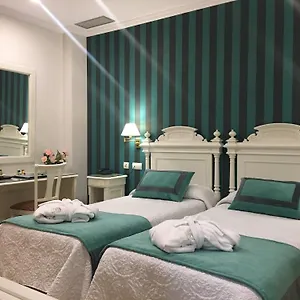 Adriano Boutique Hotell