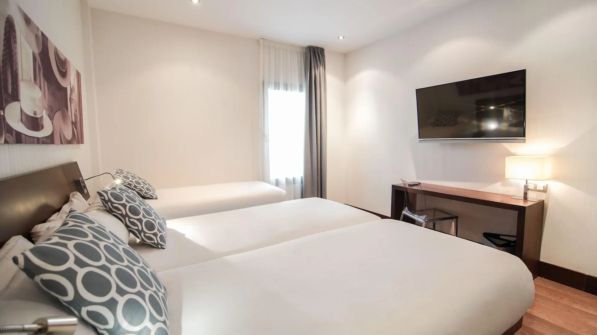 **** Отель Petit Palace Marques Santa Ana Севилья Испания