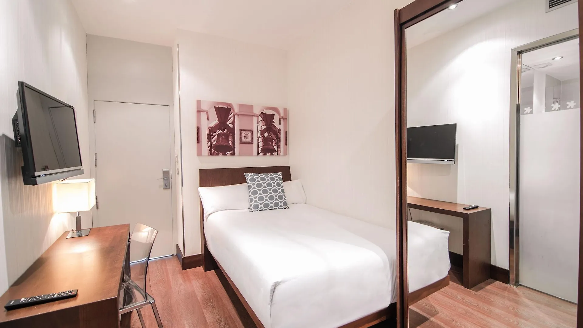 Отель Petit Palace Marques Santa Ana Севилья