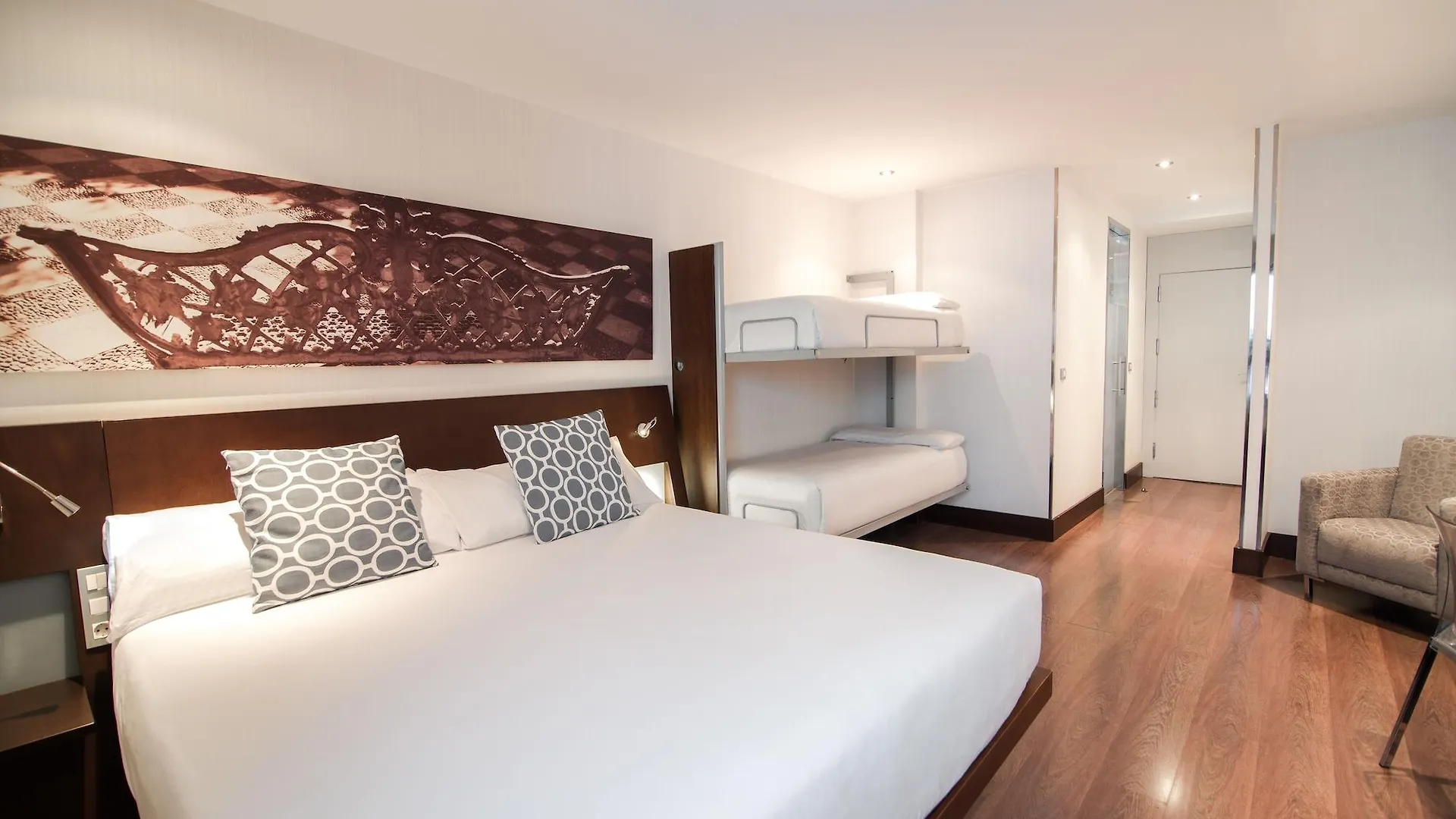 **** Отель Petit Palace Marques Santa Ana Севилья Испания